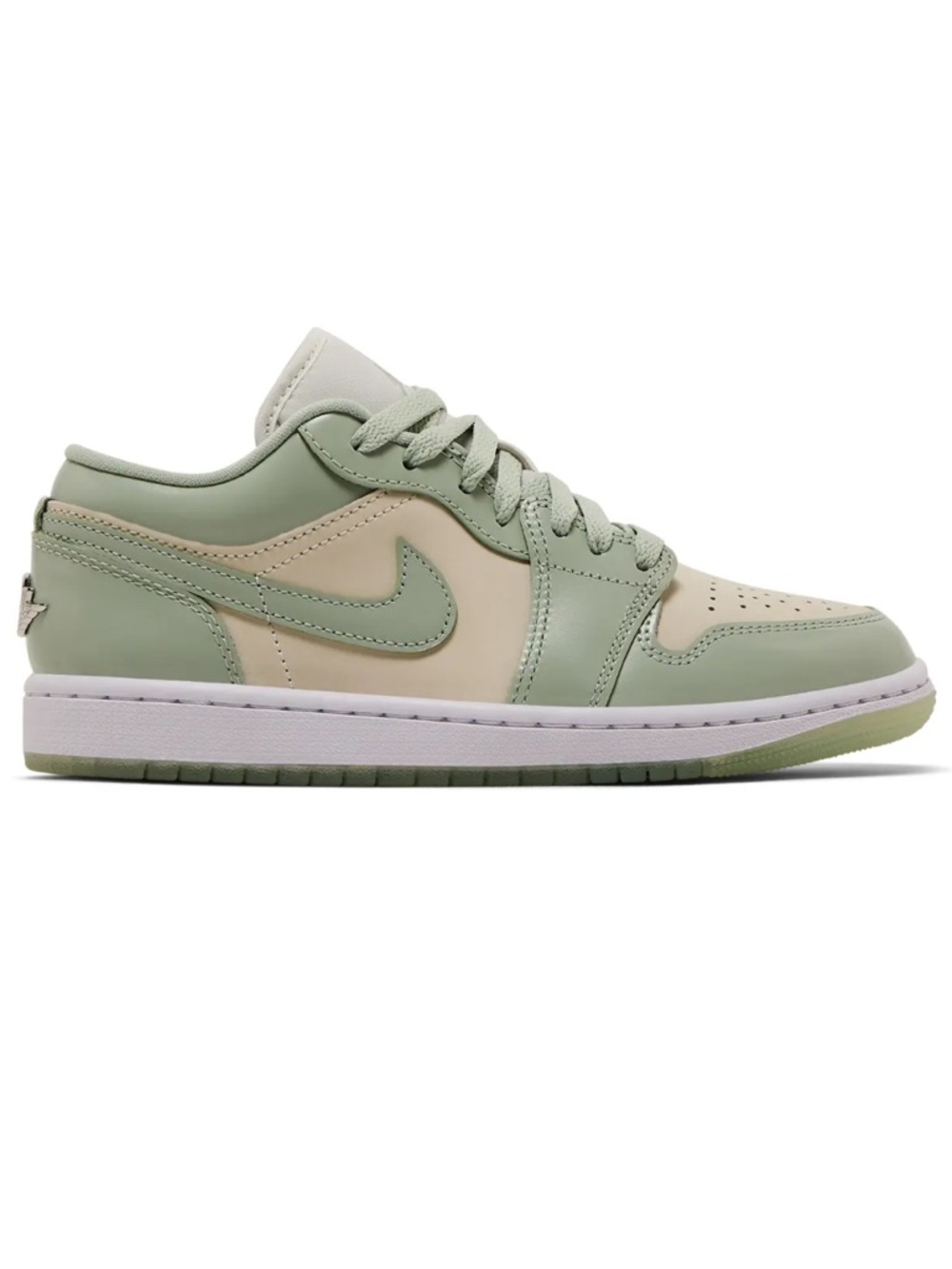 Jordan 1 Low SE Sea-foam Sail Women’s size 8.5 NEW!!!